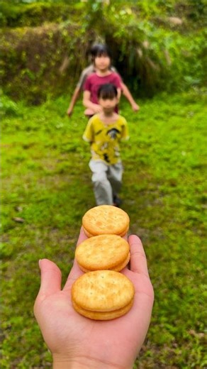 CHALLENGE: EATING CAKE WITH CONDENSED MILK Celano ice cream, super delicious, the perfect combina...