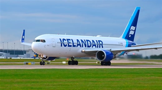 Boeing 767 shows powerful takeoff performance