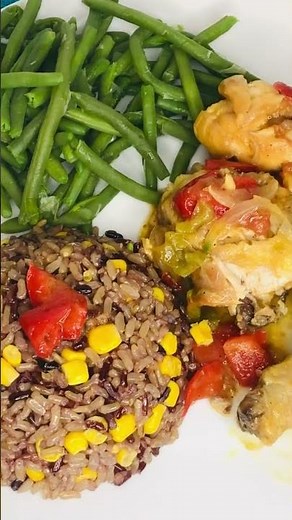 Une façon simple de cuisiner un sauté de poulet frit à la tomate et aux poivrons très délicieux