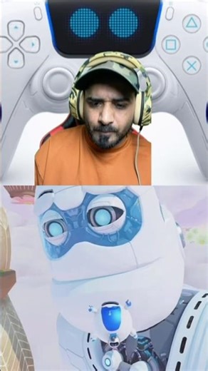 Saving the GIANT! 🤖 Astro Bot Free Big Brother! #shorts #gaming #astrobot #shortvideo #fyp