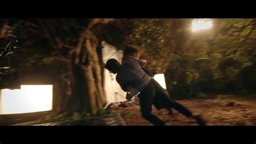 Send Help: The Sam Raimi Experience (Featurette)