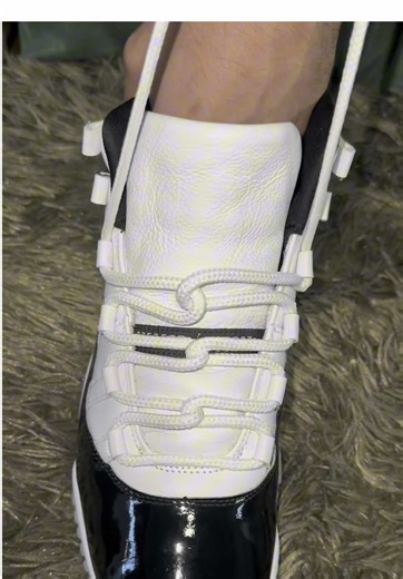 Jordan 11 Laces Tutorial for Stylish Sneaker Looks