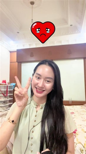 Perpisahan yg tak pernah di harapkan berpisah sm orang tulus gak akan bisa move on bertahun-tahun, nyesel gak bisa bikin balikan jd harus merelakan pergi… uhuy siapa yg alamin ini? Yuk komen… #galau #lagusedih #singing #cover #saatkaupergivagetoz s