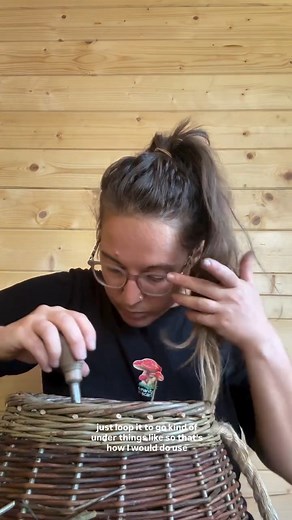 Here is 4 mins of me yapping about what tools I use in basketry . And I got more Q and A videos coming 🫶🏻 Let me know in the comments what else you want to know! | Lydia May Ferrari