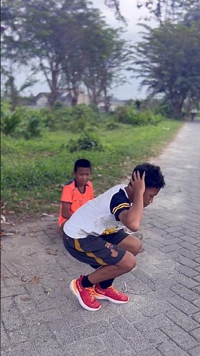 ZIO BMXX OLAHRAGA FISIK UNTUK KESEHATAN DAN BALAP BMX CROSSS #fyp #fypシ゚viral #bmx #youtubeshorts