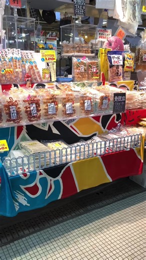 函館朝市の美味しい海鮮丼とカニの魅力