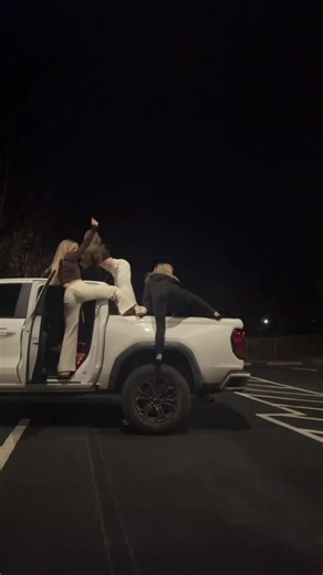 Shaking Dance Moves on Cars and Trucks