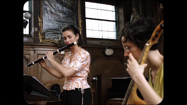 Anna Besson presents the world premiere recording of the flute sonatas by composer Jean-Baptiste Quentin. Paired with the first six sonatas of Corelli’s Opus 5, adapted for the transverse flute, Anna is joined by Myriam Rignol on viola da gamba and Jean Rondeau on harpsichord. ► Discover this new album now: https://lnk.to/CorelliQuentinFluteSonatasFA | Alpha Classics