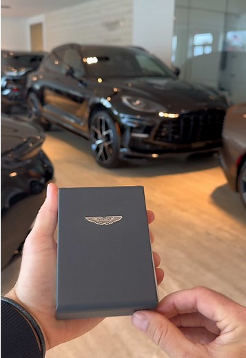 2025 Aston Martin DBX 707 Performance Review