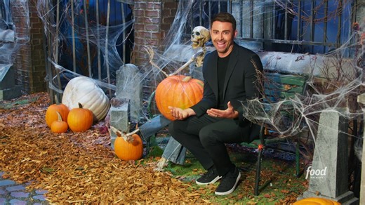 *Teleport* around the #HalloweenWars set with Jonathan Bennett for a spooky sneak peek behind the scenes! ✨ Don't miss #HalloweenWars, Sunday @ 9|8c. | Food Network