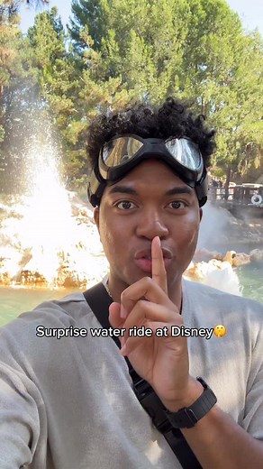 It’s more fun when they don’t see it coming🤣 - #couple #girlfriend #boyfriend #couples #couplegoals #couplecomedy #sister #funny | The YUH Family