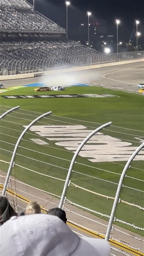 Timmy Hill & Noah Gragson Spin on Pit Road | Caution Comes Out | NASCAR Cup Series | Daytona 2026 🏁