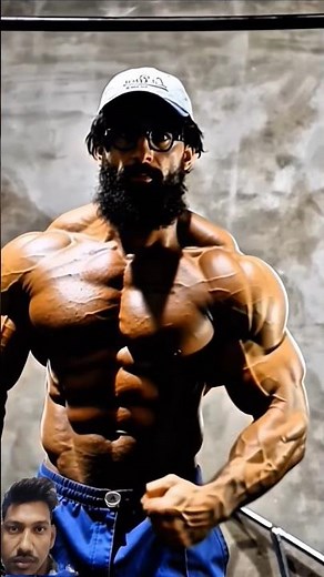 Anatoly showing his absO #anatoly #gym #motivation #armwrestling #prank #bodybuilding #gymlife