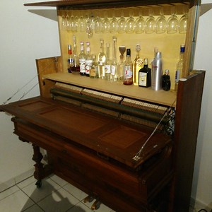 MIDI piano bar