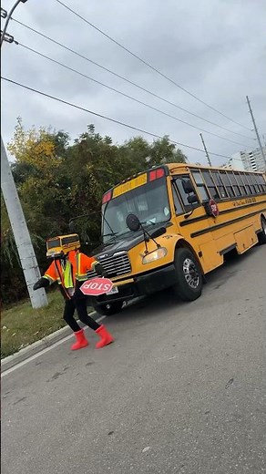 School Bus Head Caught Dancing!!