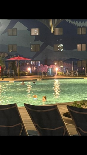 Soaking in the nighttime magic at Disney’s Art of Animation Resort. The Finding Nemo courtyard comes alive after dark — glowing jellyfish, vibrant coral, sweet little details everywhere you look, and that warm Florida breeze by the Big Blue Pool. It feels like stepping straight into the movie, surrounded by Crush, Nemo, Dory, and all the undersea color that makes this section so fun for families. Pure Disney vibes. 🌊🐠💙 Join my travel community for more Disney inspiration: 👉 Travel With Suzan