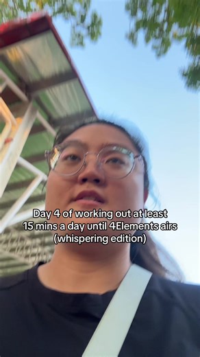 Overcoming Vlogging Fears in Public Spaces