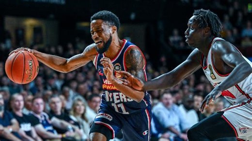 Bryce Cotton's monster night powers 36ers over Hawks