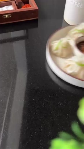 15 min veggie dumpling 🥟 100% gluten free! Vegan, healthy and easy to make✨ Making dumplings at home has never been easier. Agar apne ek bar ye try kia to I am sure you’re going to love it.. (be prepared to make a second batch soon)🙌 Detail recipe with chilli garlic dipping sauce is now live on YouTube channel and the link is in bio! Or comment “Recipe” and I will DM you the recipe link! . . . (Veggie dumplings, healthy dimsums, Rice paper dumplings, monsoon recipe, dumplings, dim sum, vegetar