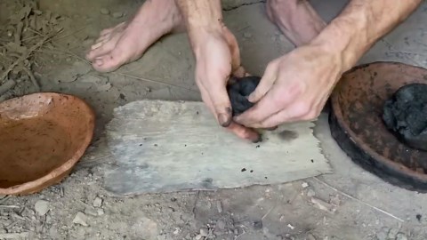 See the Revolutionary Iron Bacteria Cement Built Without Fire or Water