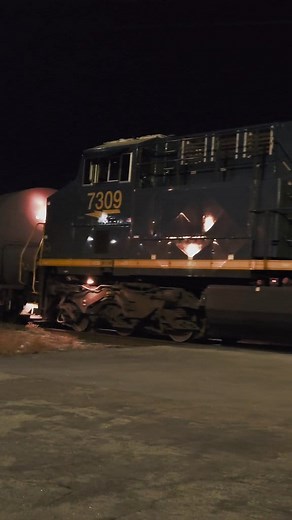 16 shares | CSX L646 LHF Local Train #trains #railroad #hobby #csx #train | Nph Prod. | Facebook