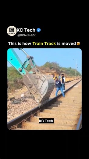This is How Train Tracks are Moved 🚆🔧
