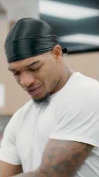 Ja'Marr Chase received custom one-of-one trophy case cleats 👀🐯 (via @bengals/TT)