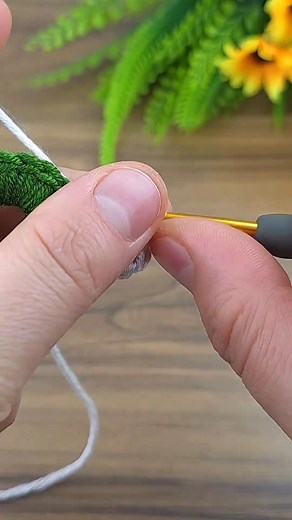 🌸 Bloom Power! Step-by-Step Crochet Flower Motif! #crochet #knitting #crochetinspiration #amigurumi #fblifestyle | Crochet