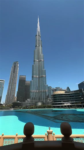 Chạm tay vào bầu trời Dubai: View triệu đô từ Burj Khalifa