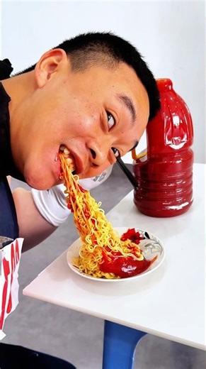 Definitely not fake🍜😂 - 絶対に偽物じゃない🍜😂