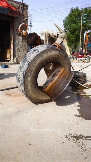 Smartest Workers | Tire Installation: How to Install a New Rim on an Old Tire | Instagram