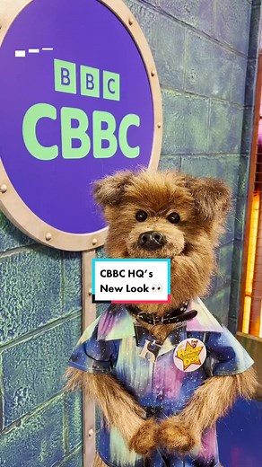 Giving CBBC HQ a snazzy new look. ✨#CBBC @Phil Fletcher #HackerTDog