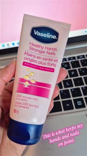 I love this ‪@vaseline‬ hands and nails cream. LINK pinned in the comments section. #beautytips