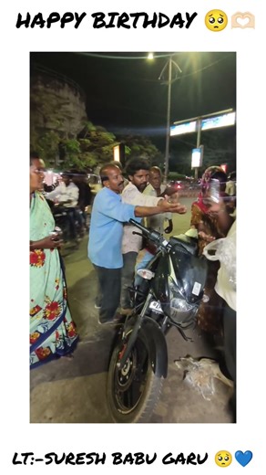 SERVICE NO:-1392#ammafreefoodservice Happy Birthday Lt:-SURESH BABU GARU🥺💙thank u so much😊#supportus