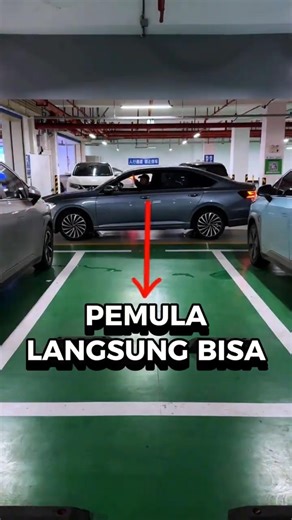 CARA PARKIR MUNDUR MOBIL PEMULA AGAR RAPI DAN PRESISI DI TEMPAT SEMPIT #shorts #short #shortsviral