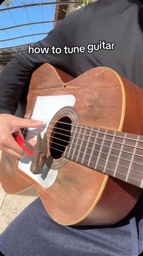 How to tune Spanish flamenco guitar rhythm strum with hammer Despacito bailando drum pattern #guitar #guitartok #guitarist #guitarsolo #tune #hammer | LucasGitanoFamily