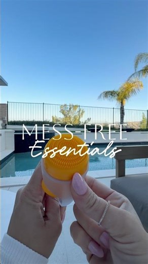 Mess-Free Sunscreen Applicator by Ubbi I Amazon Finds