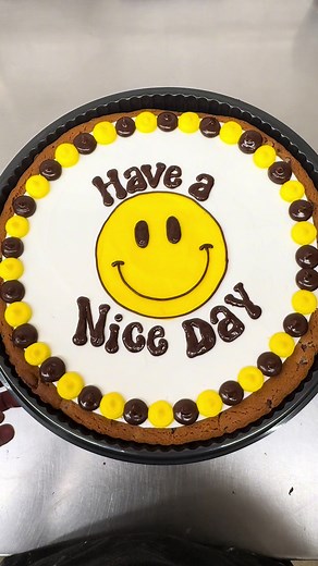 Creative Cake Decorating Ideas with Smiley Faces