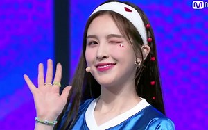 Weeekly 200723 Hello+To My Boyfriend MCD舞台