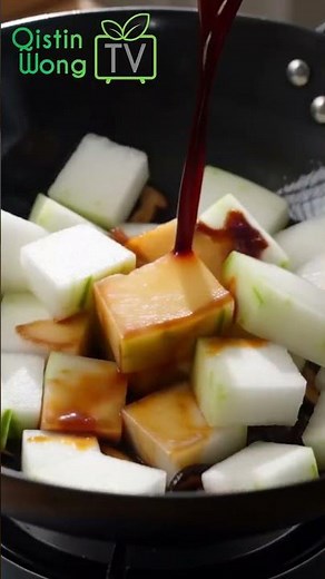 冬瓜別只會煮湯！香菇燜冬瓜簡單做，軟嫩入味超下飯