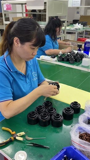 Visiting SCENTA China Foshan Scent Diffuser Machine Factory China