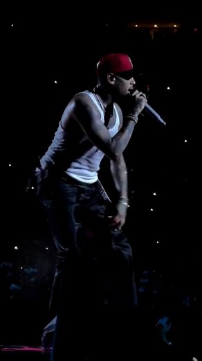 Chris Brown gaining that grown man weight | Malaysiaa Payton