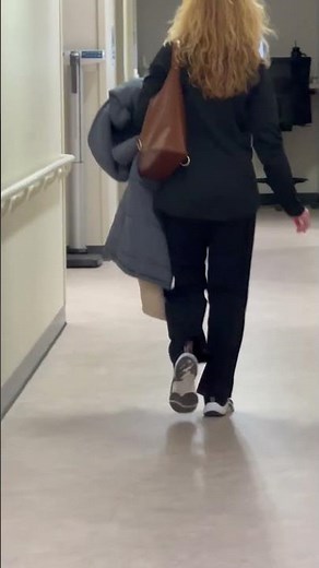 6 Weeks After Bilateral MAKO Direct Anterior Total Hip Replacement | Walking