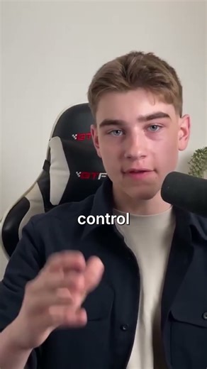 Squawk 2000 upon Oceanic Entry on VATSIM