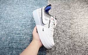 去哪里买莆田鞋品质好？十年实力商家！耐克Nike Air Force 1 React 网纱灰白蓝解构拼接 空军一号低帮经典百搭休闲运动板鞋