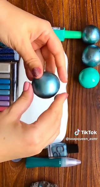 Clay cracking 💙💚🤲🏻 #relaxing #asmrsounds #asmrvideo #asmrtiktoks #satisfying #ASMR Credit ASMR BOMBA Slime