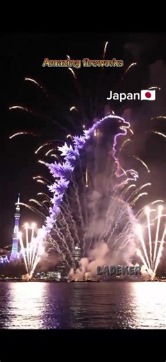 Stunning Fireworks Displays Across USA and Europe