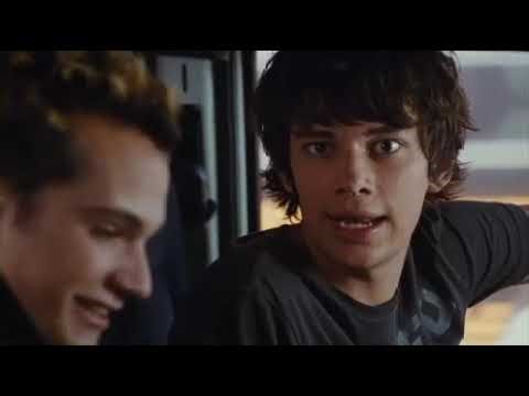 CN - DOAWK 2: Rodrick Rules - Behind the Scenes: Mom Bucks