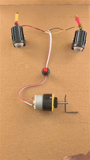 बिजली उत्पन जेनेटर 12वोल्टेज बिजली उत्पन की ओर बाइक लाइट चालू किया dc motor New ProjectIn this video