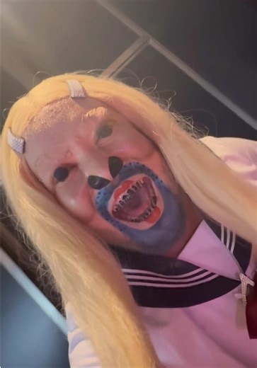 便が出て嬉しい！オオカミウオの顔